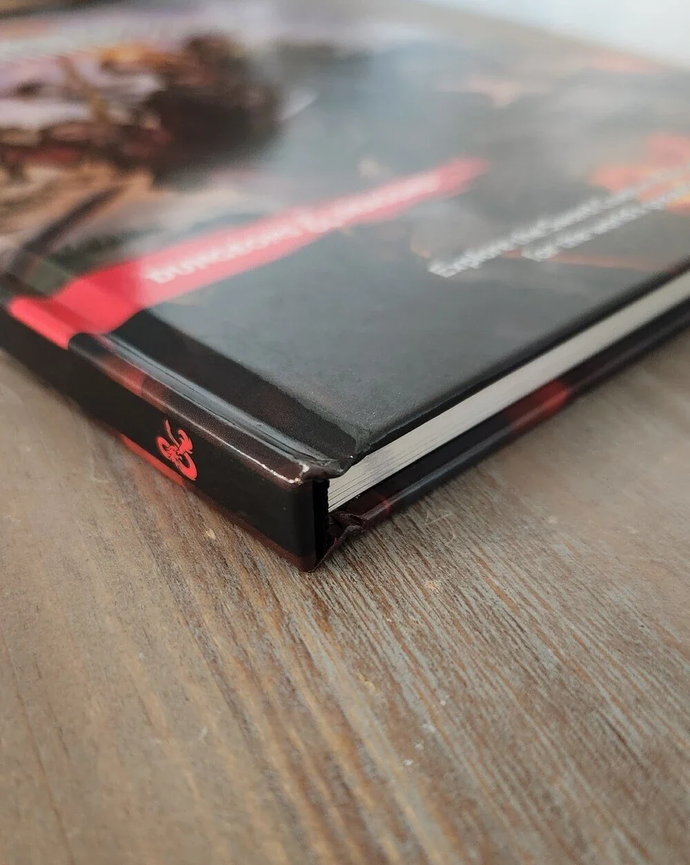 D&D Sword Coast Adventurer’s Guide Hardcover 5E Sourcebook Dungeons And Dragons